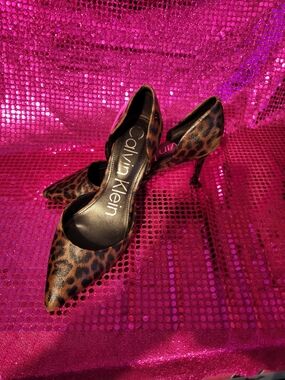 Calvin Klein Leopard Print Pointed Toe Pumps - Brown/Black